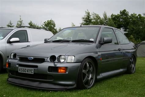 Pin On Ford Escort Rs Cosworth Pictures