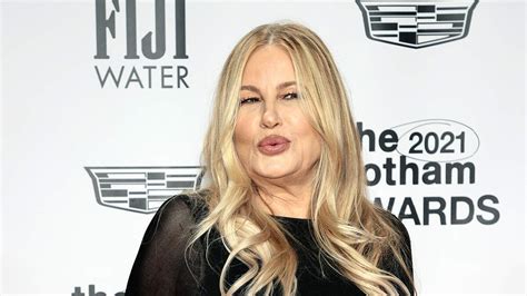 American Pies Milf Stiflers Mom Jennifer Coolidge Turns 61 Today