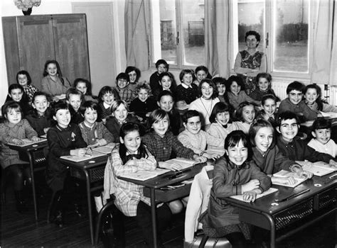 Photo De Classe Cm De Ecole Henri Wallon Copains D Avant