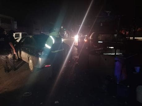 Veh Culos Choca Contra Puesto De Tacos En La Colonia Industrial