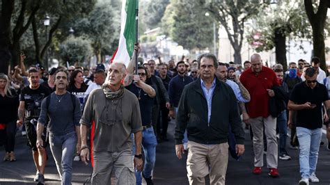 Condannati Fiore E Castellino Per L Assalto Alla Cgil