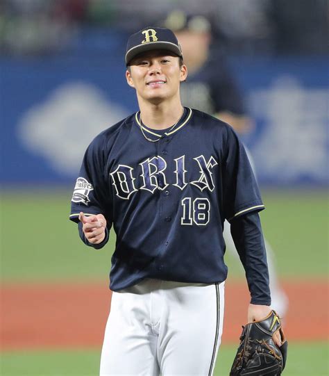 【オリックス】山本由伸5回途中64球緊急降板「左脇腹つったような感覚」今季初の1試合2被弾 プロ野球写真ニュース 日刊スポーツ