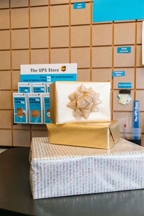 Shipping experts explain how ups online chat handles lost items 9