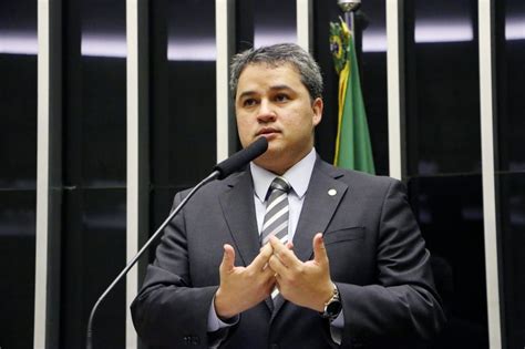 Efraim Filho deve ser líder do União Brasil no Senado revela mídia