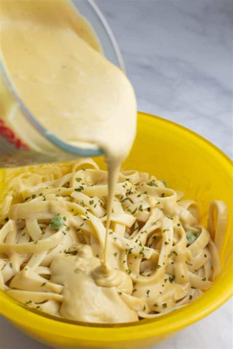 Easy Vegan Alfredo Sauce In 10 Minutes EatPlant Based