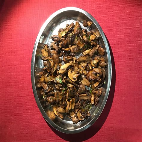 Funghi Trifolati In Padella Hostaria E Pizzeria Giacomelli