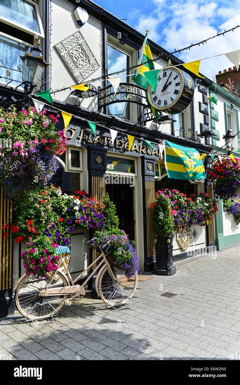 Buncrana Bar Hi Res Stock Photography And Images Alamy