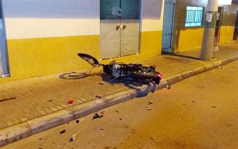 Motociclista De Anos Morre Em Acidente No Santa Terezinha Em