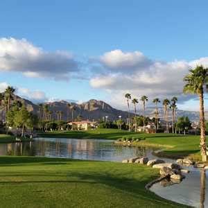 Palm Royale C.C. in La Quinta: Par-3 golf doesn't get much better ...