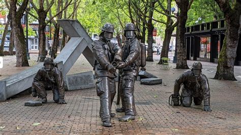 75 Firefighter Memorials And Monuments In The U S