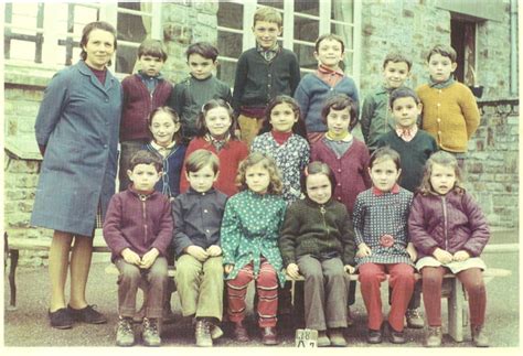 Photo De Classe Cp Ce1 De 1970 Ecole Primaire Esse Copains Davant