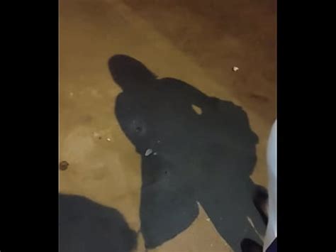 MADURA CULONA EN HILO EN LA CALLE CON LEGGINS TRANSPARENTES XVIDEOS