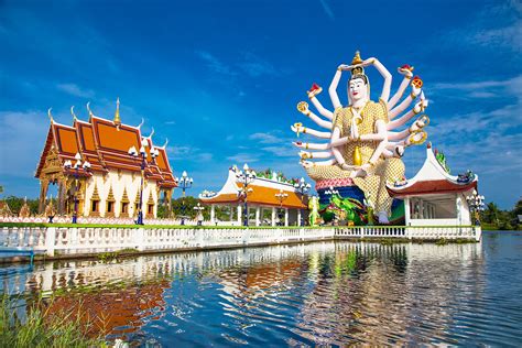 Wat Plai Laem In Koh Samui Buddhist Temple With A Giant Guanyin