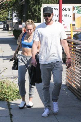 Liam Hemsworth A Appris Sa Rupture Avec Miley Cyrus Sur Les R Seaux