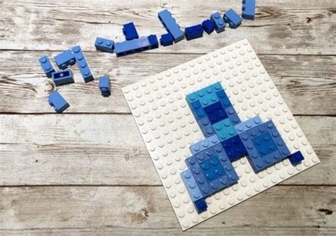 Create a Monochromatic LEGO Mosaic - Little Bins for Little Hands