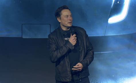 Tesla Ceo Elon Musk Kicks Off First Semi Truck Deliveries Worldnewsera