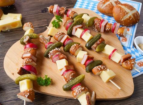 Brotzeit Spieße als Oktoberfest Fingerfood