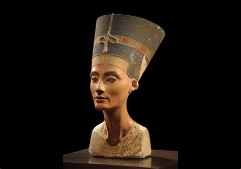 Nefertiti Ratu Mesir Kuno Biografi Patung Dada Pemerintahan Kematian