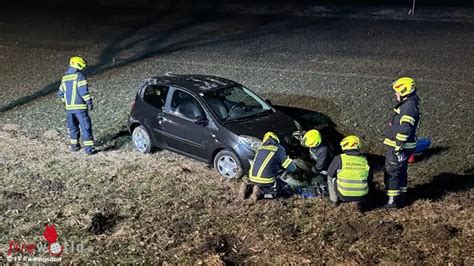 Bgld Pkw Berschlag Nach Kollision Mit Hirsch In Riedlingsdorf