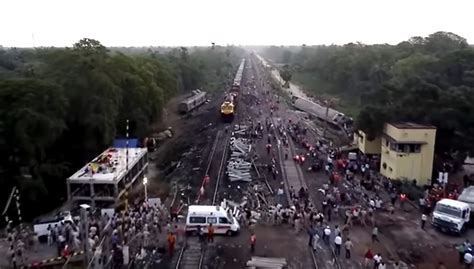 Signal Error Blamed For Fatal Collision In India Trains