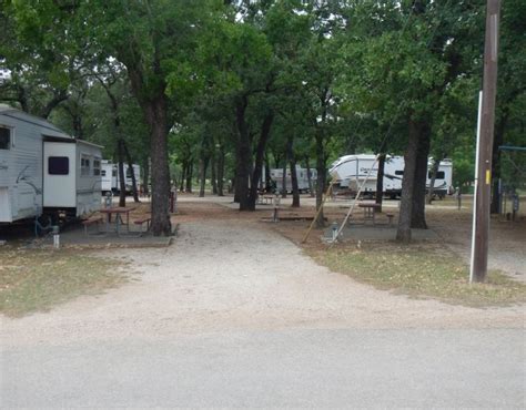 Contact Oakwood RV Resort | RV Resort Fredericksburg