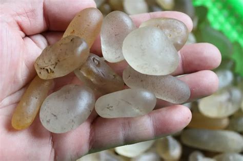 Piece Natural Clear White Quartz Crystal Raw Rock Waterstone