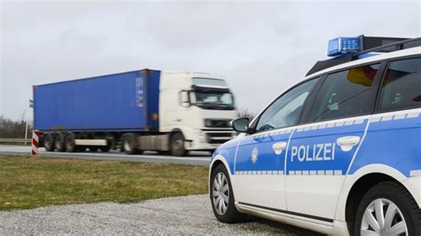 Polizeimeldungen für Teistungen 12 01 2025 Erst getrunken dann