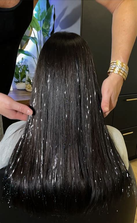 How To Apply Hair Tinsel According To Hair Stylists