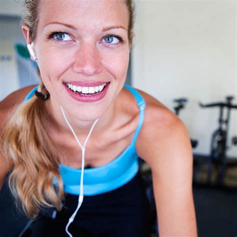 20 Minute Stationary Bike Workout With Playlist Popsugar Celebrity