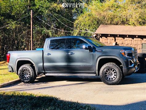 2021 Gmc Sierra With Leveling Kit