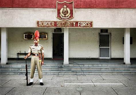 A Daily Standoff at the India - Pakistan Border » Greg Goodman ...