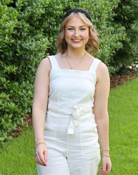 Northview High Valedictorian Sarah Bailey Looks To A Future Of Helping