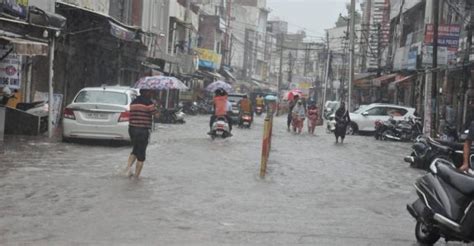 Delhi On High Alert As Yamuna Breaches Danger Mark Again Heavy Rain