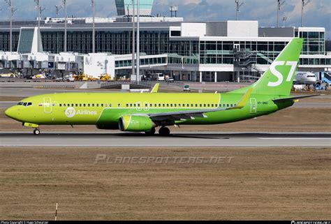 VP BNG S7 Siberia Airlines Boeing 737 83N WL Photo By Hugo Schwarzer