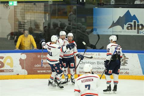 Huskies Feiern Ausw Rtssieg Nach Penaltyschie En Im Spitzenspiel