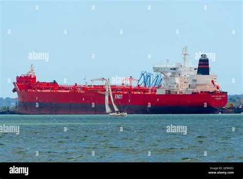 Oil Tanker Docked Refinery In Hi Res Stock Photography And Images Alamy