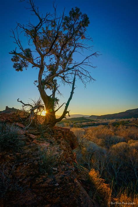 Sunset in Sedona, AZ [4000x6000] [OC] : r/EarthPorn