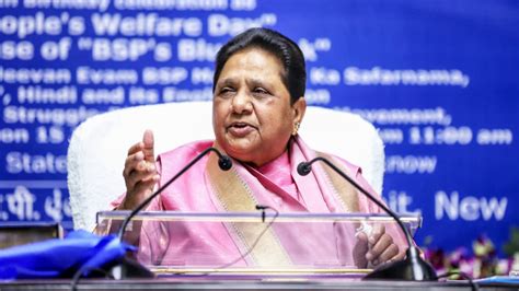 Mayawati Pays Tribute To Slain Bsp Leader In Chennai Urges State Govt