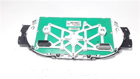 PAINEL DE INSTRUMENTOS VELOCIMETRO ARO CROMADO RENAULT SYMBOL Ano 2009