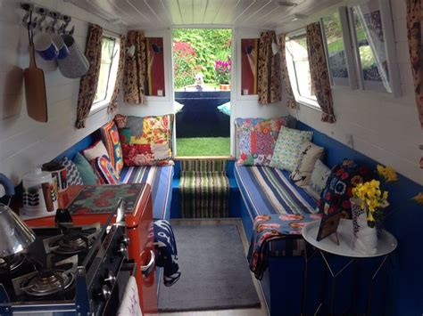 Narrowboat #kitsch #narrowboatinterior #boat | Narrowboat interiors ...