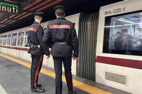 Escalation Di Furti A Roma Presi Di Mira Negozi Turisti In Metro E Al