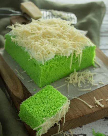 RESEP BOLU KUKUS PANDAN LEMBUT ENAK & PRAKTIS