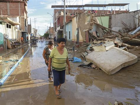 El ciclón Yaku un fenómeno inusual que deja al menos 9 muertos en