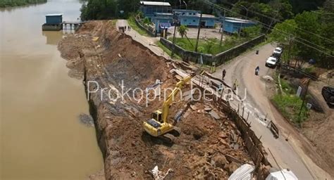 Jalan Poros Kampung Gurimbang Longsor Pemkab Gerak Cepat Lakukan