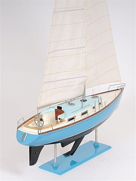 Bristol Yacht Boat Model Display | Yacht model, Model boats, Boat