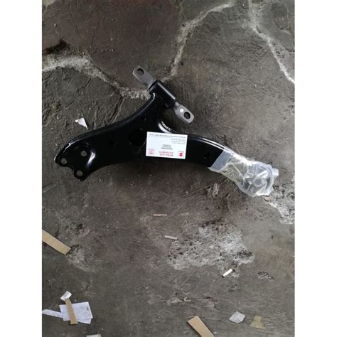 Jual Lower Arm Sayap Bawah Kanan Original Camry Harrier Alphard