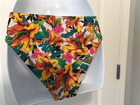 Victorias Secret Swim Floral Tropical Biofit Bikini T Gem