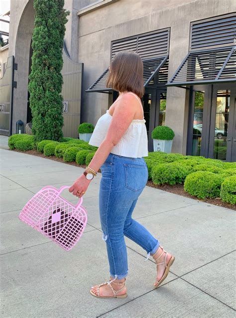 Summer Outfit Classic Denim And White Swing Crop Top