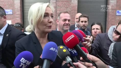 Top News Marine Le Pen Triumfon Ndaj Macron Franc Dalin Sondazhet