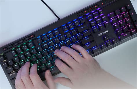 REDRAGON VATA PRO K580RGB Pro Teclado Opto mecánico 100